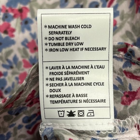 BB DAKOTA By STEVE MADDEN TOP Dark Floral Fluttery Cap Sleeve Top NWT - Picture 10 of 10